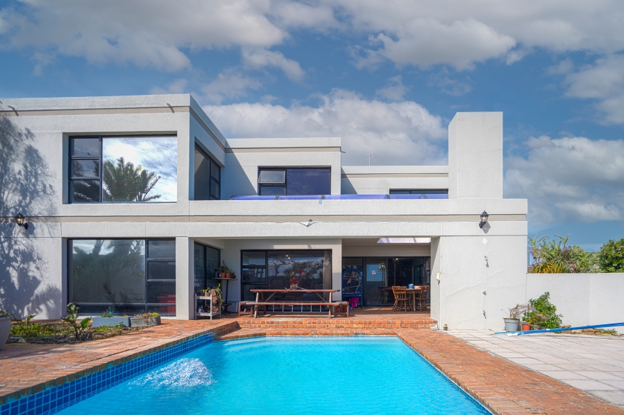 4 Bedroom Property for Sale in Van Riebeeckstrand Western Cape